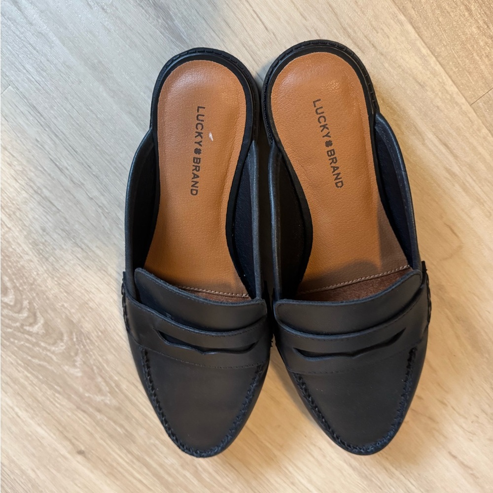 Lucky Brand Classic Black Leather Loafers - Picture 2 of 4